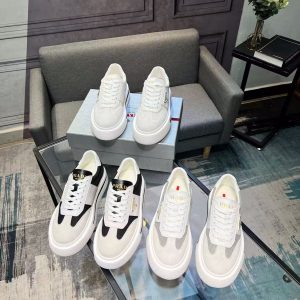 Prada's new men's fashionable and versatile comfortable cowhide stitching sports casual shoes