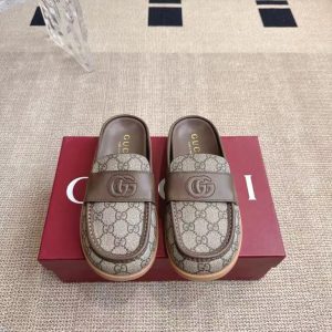 Gucci's new women's leather lining is breathable and comfortable, retro big head textured casual slippers