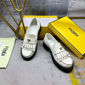 Fendi's new men's trendy high-end comfortable and versatile breathable genuine leather short-heeled business shoes