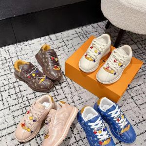 Louis Vuitton's new men's and women's couple's fashionable and versatile genuine leather sports casual shoes