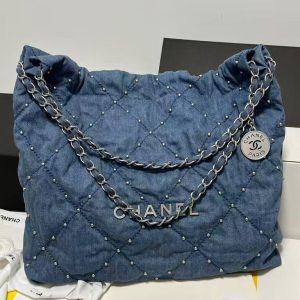 Chanel crossbody bag