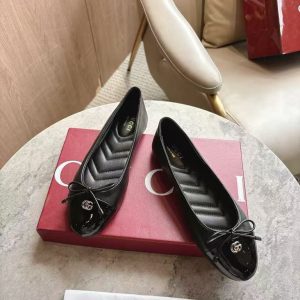 Gucci's new women's hot-selling elegant and fashionable versatile shiny leather ballet flats