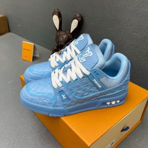 Louis Vuitton's new couple's style is fashionable, versatile, exquisite and elegant, genuine leather, breathable, comfortable lining, high-quality casual shoes