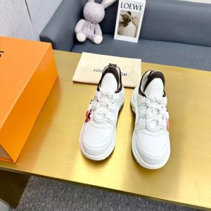 Louis Vuitton new high-end fashion men's style breathable, comfortable and fashionable casual sneakers
