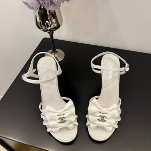 Chanel new women's fashionable and versatile exquisite and elegant leather lining comfortable custom leather outsole sandals