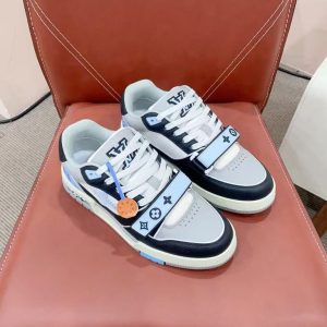 Louis Vuitton's new couple's fashionable and versatile exquisite and elegant genuine leather breathable and comfortable trendy sports shoes