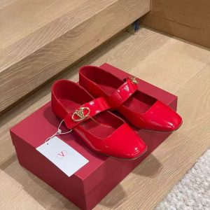 Valentino new ladies' fashionable and versatile exquisite and elegant genuine leather casual ballet shoes