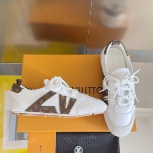 Louis Vuitton new couple fashion versatile exquisite elegant genuine leather casual sports shoes