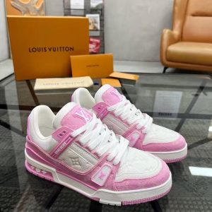 Louis Vuitton new couple fashion versatile exquisite elegant genuine leather breathable comfortable lining high-quality casual shoes