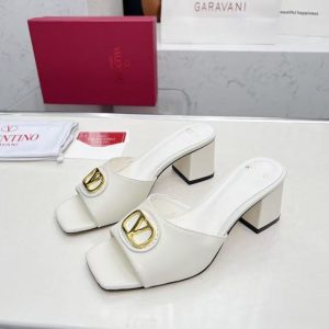 Valentino new ladies' fashionable and versatile genuine leather casual high heels