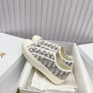Dior new women's style genuine leather embroidered logo frosted five-pointed star comfortable breathable casual shoes