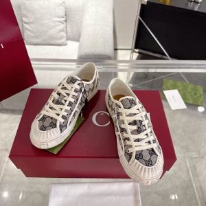 Gucci new men's and women's styles genuine leather lining breathable and comfortable printed embossed rubber couple canvas shoes