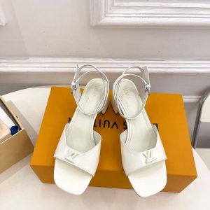 Louis Vuitton new ladies' fashionable and versatile exquisite and elegant leather high heels