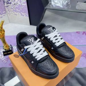 Gucci's new men's and women's popular genuine leather fashionable and versatile comfortable casual sports shoes