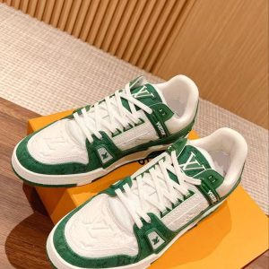 Louis Vuitton's new couple's fashionable and versatile exquisite and elegant genuine leather breathable and comfortable trendy casual sports shoes