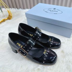 Prada's new women's hot-selling fashionable and versatile comfortable genuine leather thick low-heeled shoes