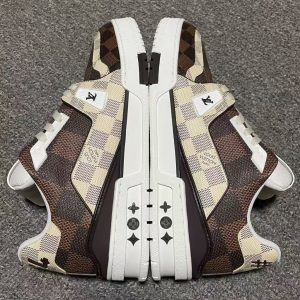 Louis Vuitton new men's fashionable versatile exquisite elegant genuine leather breathable comfortable inner high-quality casual shoes