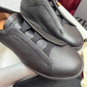 New Zegna men's and women's styles are versatile, comfortable and breathable leather jackets with stylish casual shoes