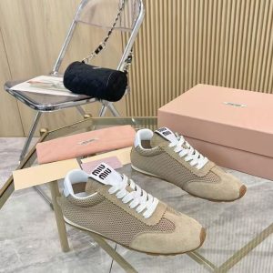 New Miu Miu women's style versatile, comfortable and breathable genuine leather suede lining, soft and fashionable casual sports shoes