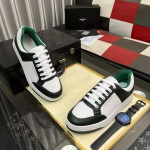 New Yves Saint Laurent men's and women's styles are fashionable and versatile genuine leather, breathable and comfortable, and rubber two-tone bottom casual sports shoes